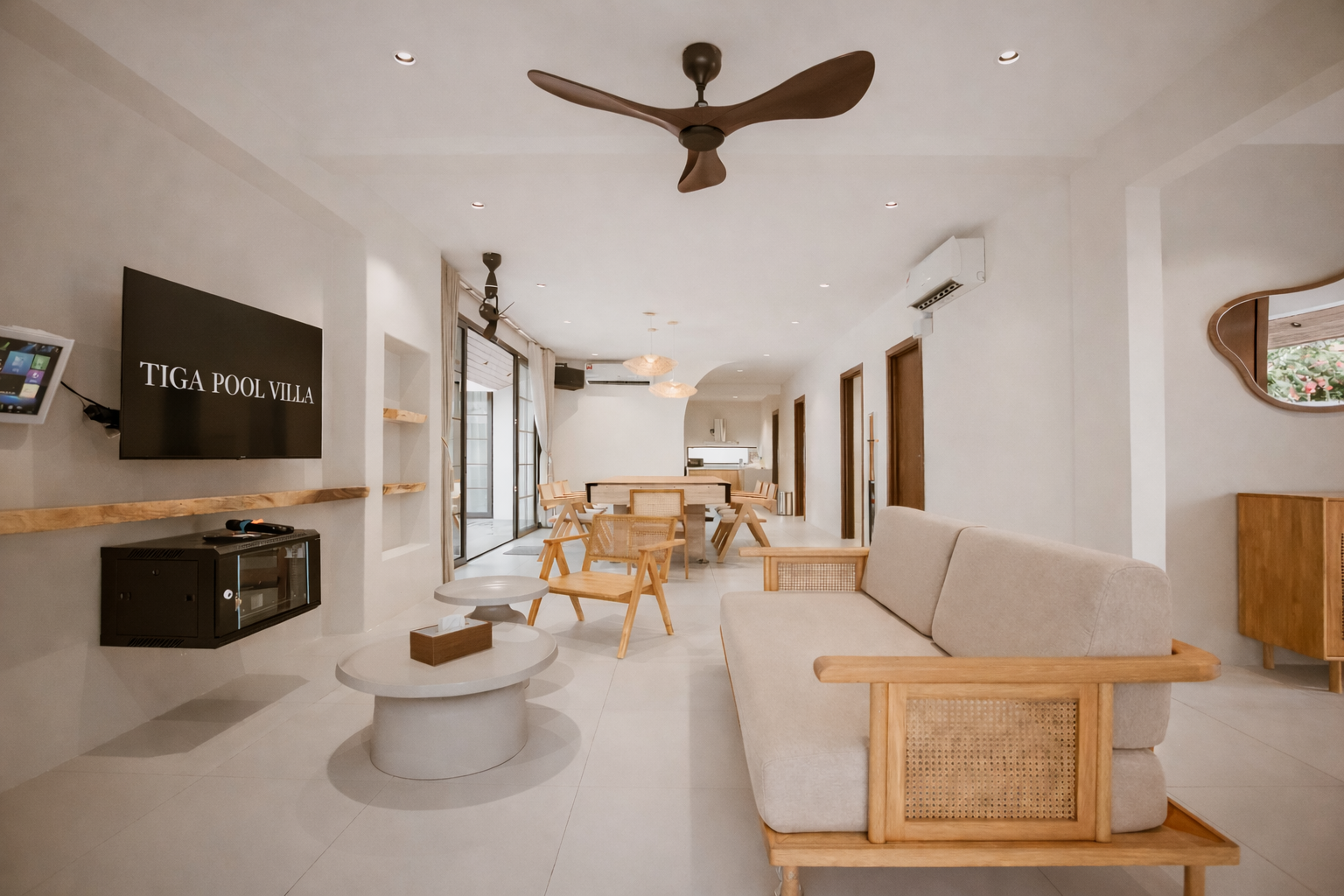 Living room that leads to the dining area.